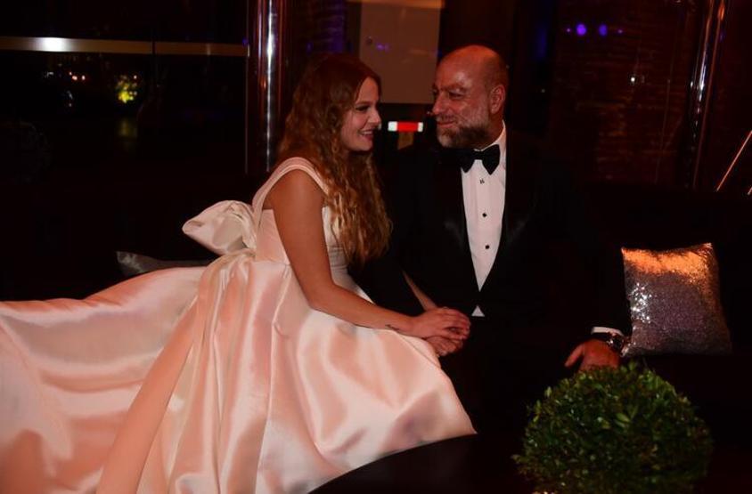 Naz Elmas ile Erol Özmandıracı evlendi