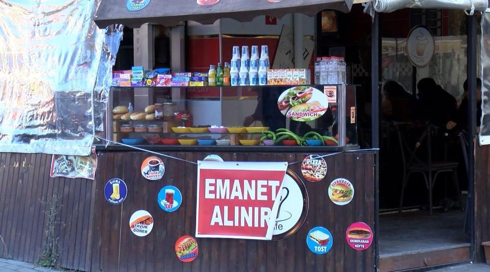 Sınavlar emanetçilere yüzlerce lira kazandırdı