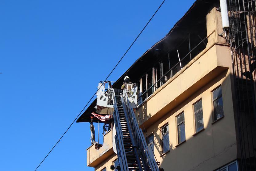 İş merkezinde korkutan yangın
