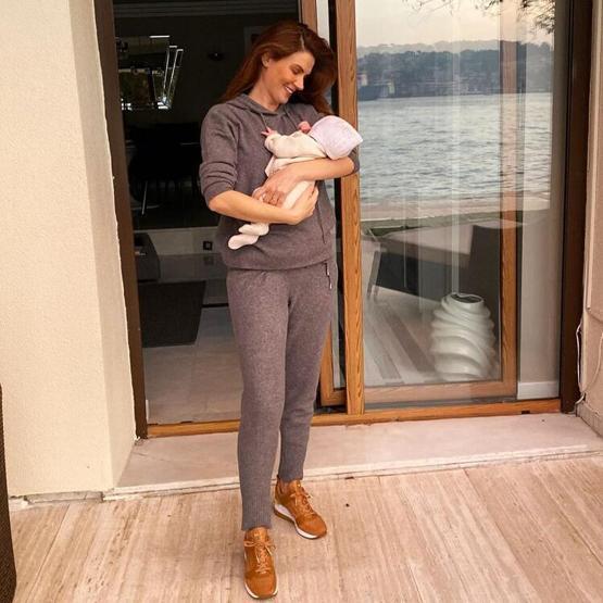 Tülin Şahinden yaşıyla ilgili kafa karışıklığını gideren paylaşım