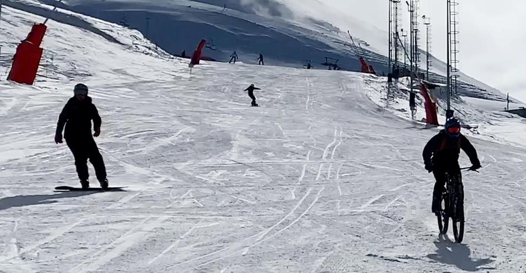 Kar üzerinde bisiklet deneyimine bekliyoruz