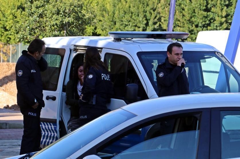 2 aylık kira için iş yerine icra gelen kadın sinir krizi geçirdi