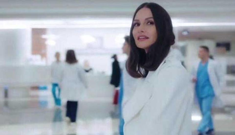 İzzet Özilhan’dan Yasemin Özilhan’a destek