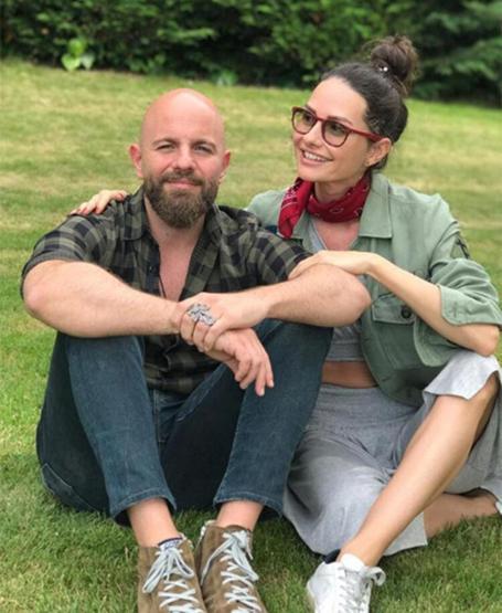 İzzet Özilhan’dan Yasemin Özilhan’a destek