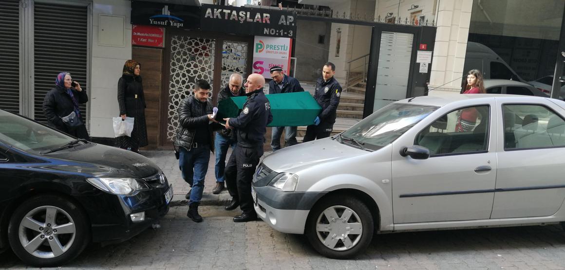Bahçelievlerde cinayet... Karısını bıçakla öldürüp polise teslim oldu