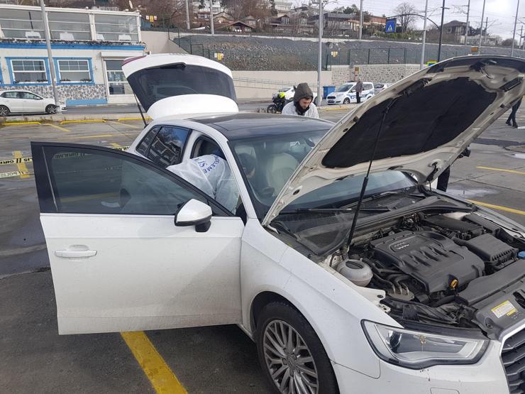 İSPARK otoparkındaki araçta intihar girişimi