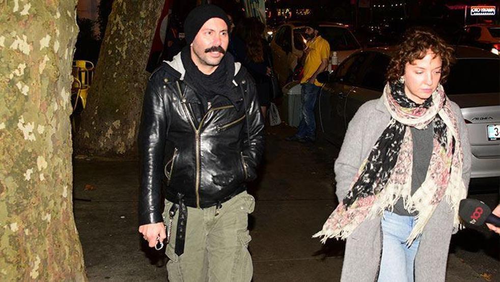 Ayşe Özyılmazel ve Can Tunalı flaşlar patlayınca panik yaptı