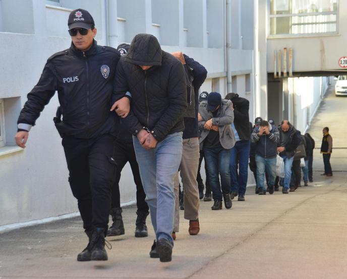 Dolandırıcılık için sıfır kilometre araç almışlar