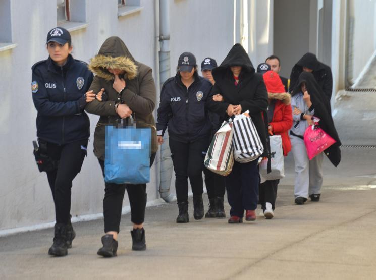 Dolandırıcılık için sıfır kilometre araç almışlar