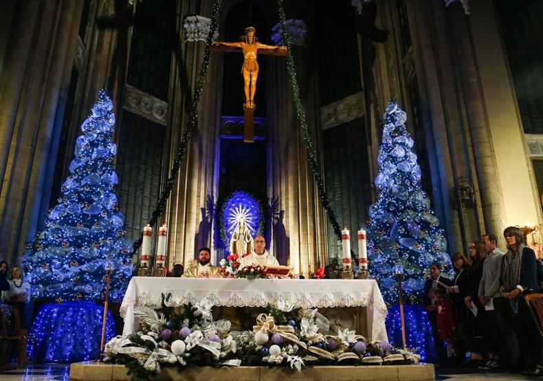 Beyoğlunda Noel ayini düzenlendi