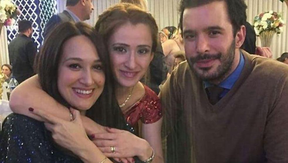 Gupse Özay ve Barış Arduç düğüne birlikte gitti