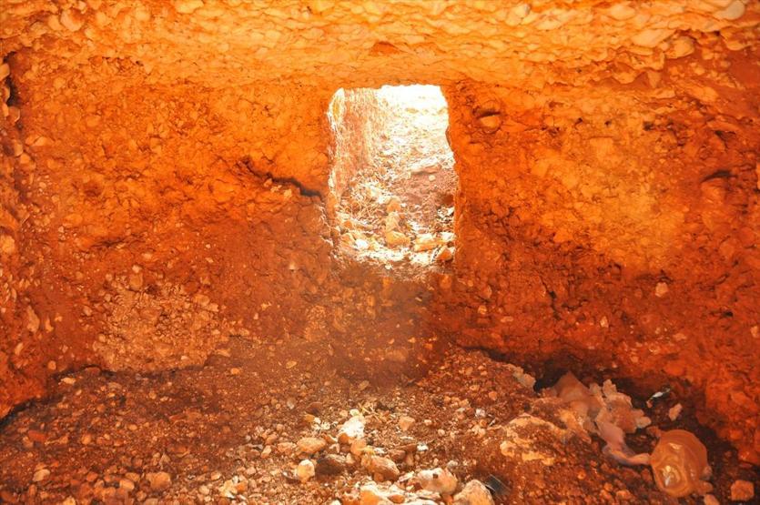 Roma dönemine ait kaya mezar bulundu