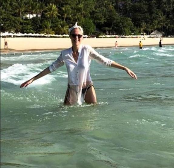 Derin Mermerci boşandıktan sonra soluğu Phuket’te aldı