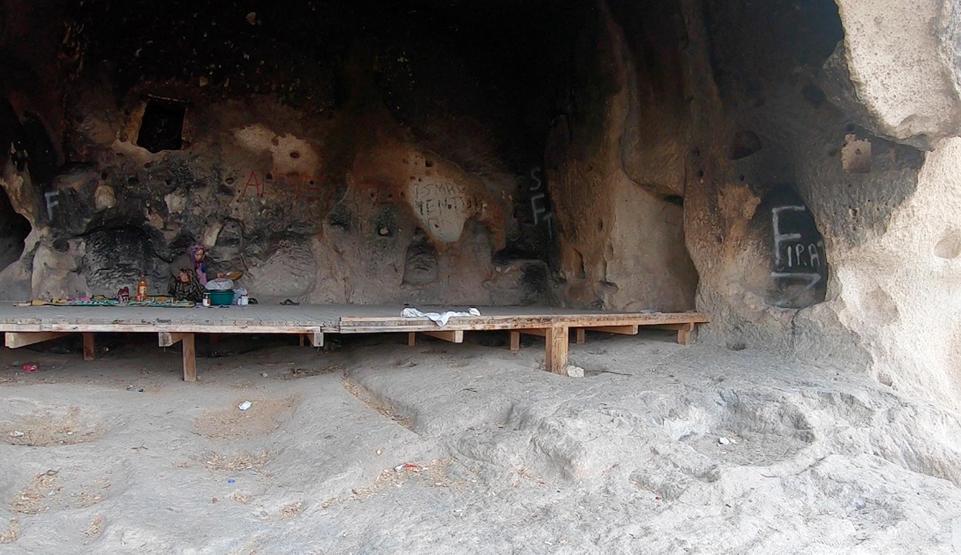 Frig Vadisine vandal tahribatı