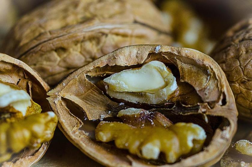 Cevizin faydaları - Ceviz suyu faydalı mı zararlı mı Vitaminleri neler