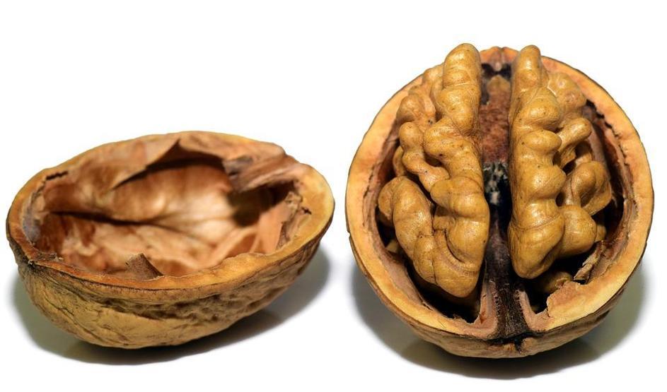 Cevizin faydaları - Ceviz suyu faydalı mı zararlı mı Vitaminleri neler
