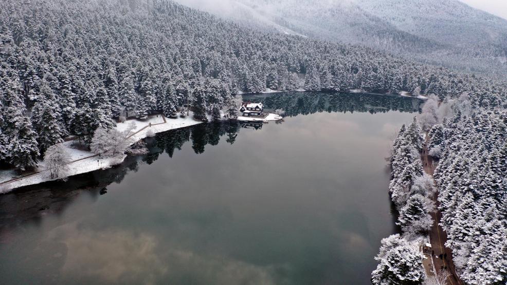 Gölcük Tabiat Parkında kar manzaraları
