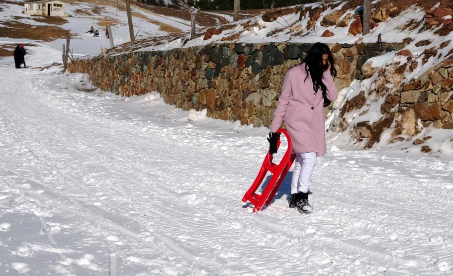 Zigana Dağında kayak yapacak kar yok