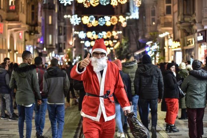 Türkiye 2020ye Merhaba dedi Yeni yıl tüm yurtta coşkuyla kutlandı