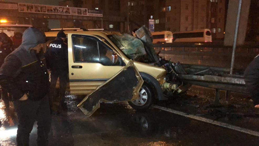 Bariyerlere ok gibi sağlandı: 1 ağır yaralı