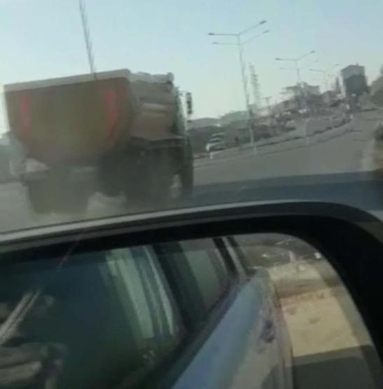 Kaçak moloz dökümü kameraya yakalandı