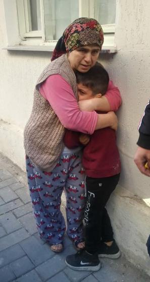 Isınmak isterken evi yaktı