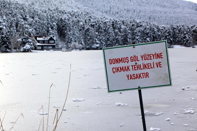 -12 derecede göl buz tuttu