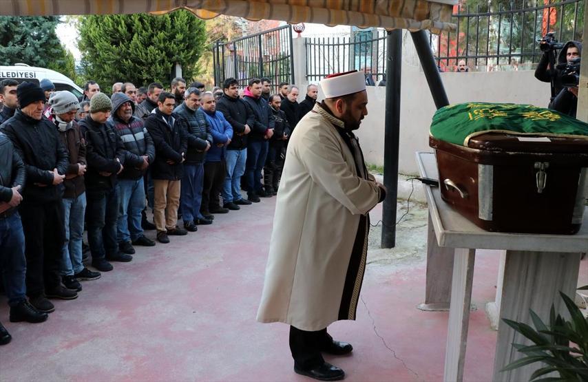 İzmirdeki kanlı pusuda hayatını kaybedenler toprağa verildi