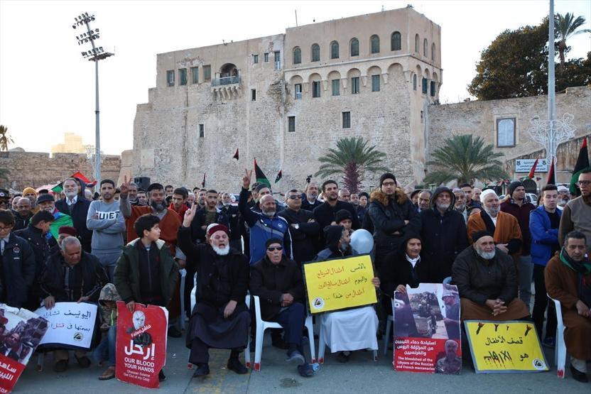 Libyanın başkentinde Türkiyenin tezkere kararı kutlandı