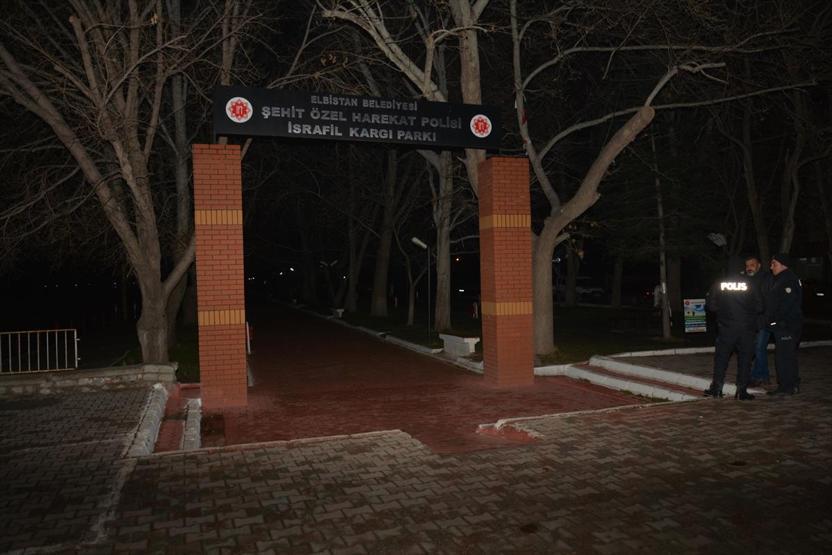 Parkta dehşet Kalbinden ve boğazından bıçaklandı