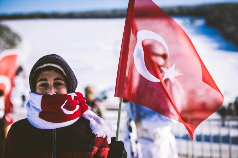 Sarıkamış şehitleri için 20 bin kişi karda yürüdü