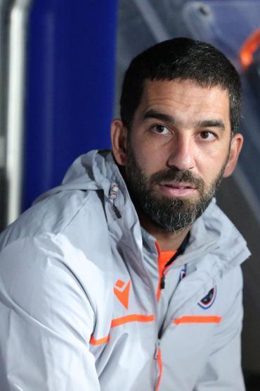 İngilterede olay Arda Turan yazısı