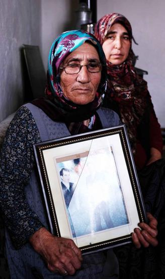 Oğlunun öldürüldüğünü öğrenen anne: 15 yıldır sağ beklerken, kemikleri geldi