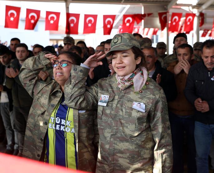 Resulayn şehitleri son yolculuklarına uğurlandı