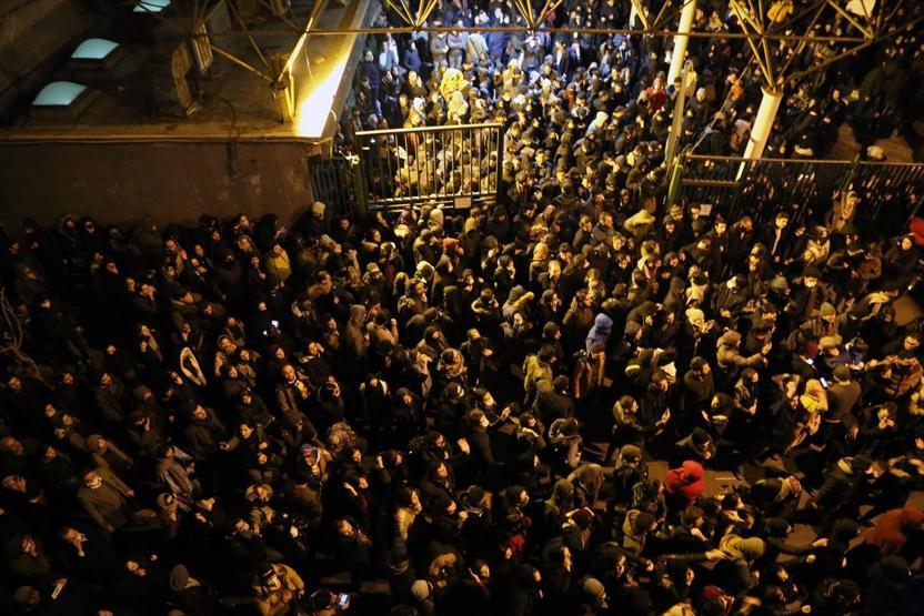Tahran karşıtı: Yalancılar istifa