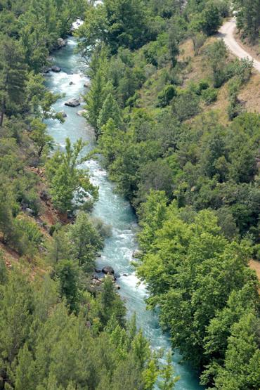 Doğa harikası şelaleye HESi Danıştay iptal etti