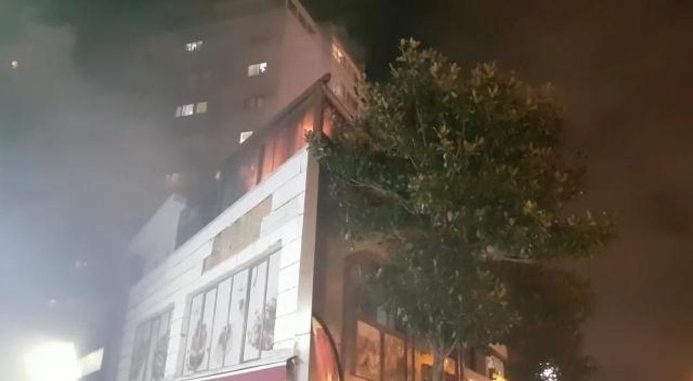 Nargile kafede yangın çıktı