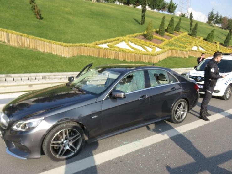 Ataşehirde yol kavgasında silahlar konuştu