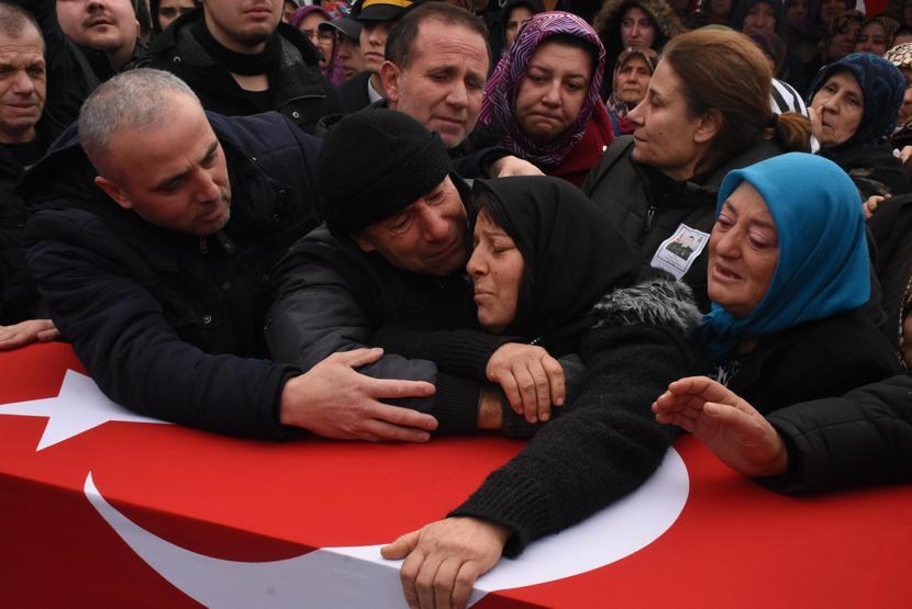 Şehit Uzman Çavuş Edirnede gözyaşlarıyla uğurlandı