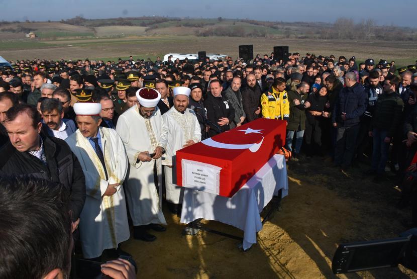 Şehit Uzman Çavuş Edirnede gözyaşlarıyla uğurlandı