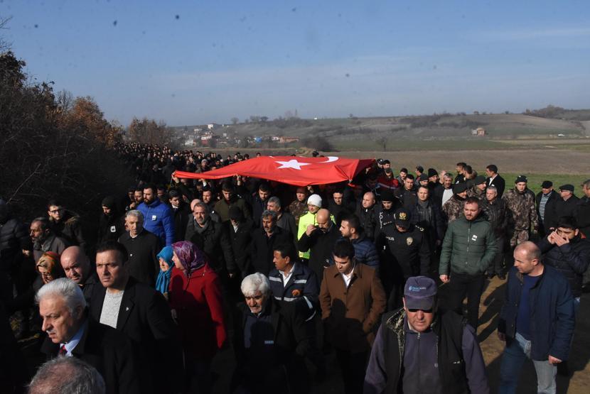 Şehit Uzman Çavuş Edirnede gözyaşlarıyla uğurlandı