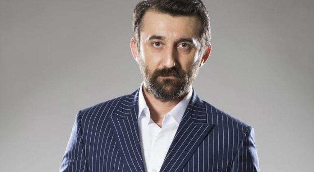 Necip Memilli aşık oldu