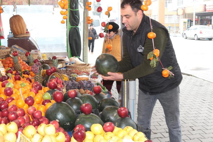 Bu erik altınla yarışıyor