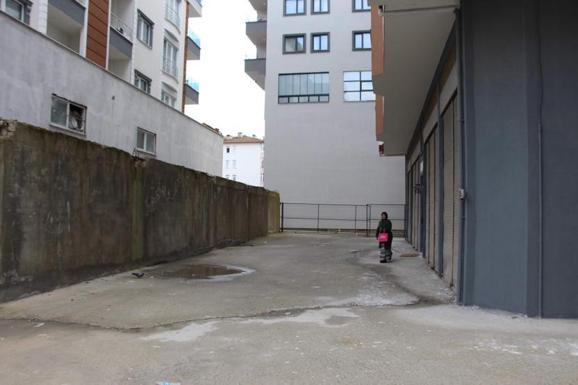 Apartman sakinleri: Açık cezaevinde gibi yaşıyoruz