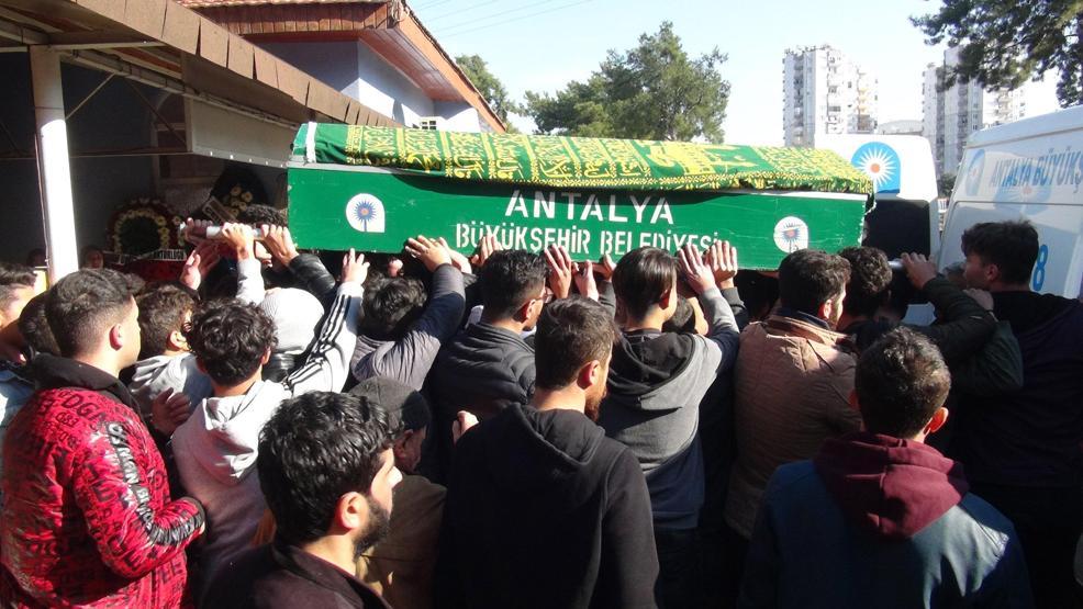 16 yaşındaki Cemal gözyaşları ile toprağa verildi