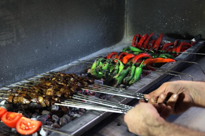 Sabah kahvaltısında bile tercih ediliyor Diyarbakırın değişmeyen lezzeti ciğer kebabı
