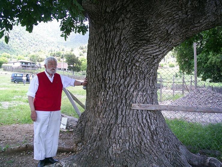 TEMA Vakfı kurucusu Hayrettin Karaca hayatını kaybetti