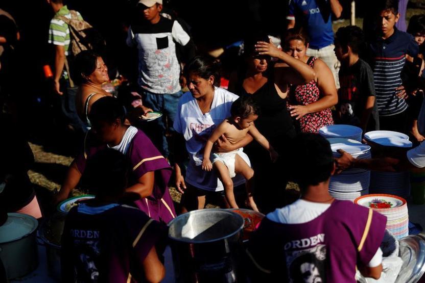ABD’ye gitmek isteyen göçmenler, Meksika sınırında bekliyor