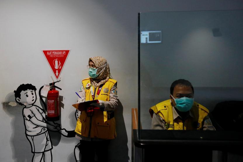 Dünyayı alarma geçiren gizemli virüs: Hakkında ne biliyoruz, ne kadar endişelenmeliyiz