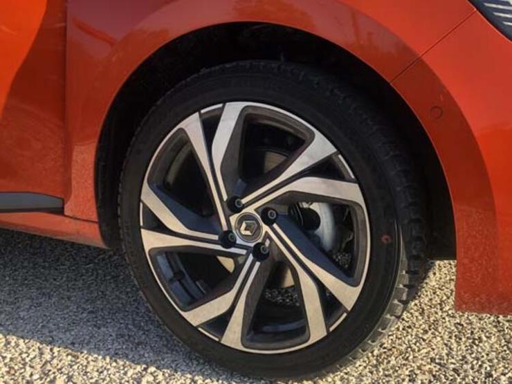 Yeni Clio tanıtıldı 25 yıldır Türkiye’de satışta